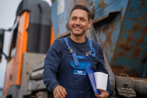 Mitarbeiterfotografie – Authentische Einblicke in die Arbeitsprozesse bei OTT Recycling